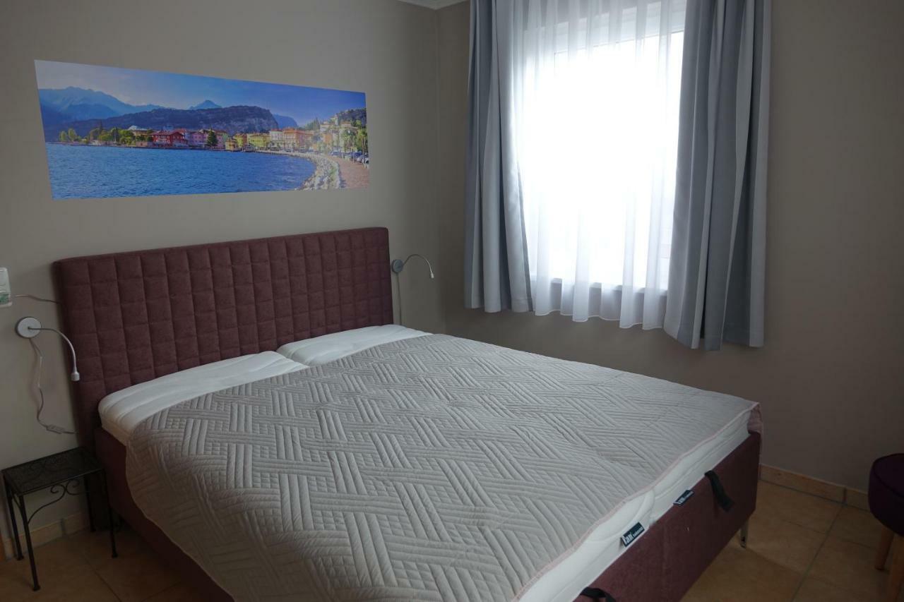 Moderne Ferienwohnung In Potsdam, Sehr Komfortabel, Ruhige Lage Zewnętrze zdjęcie